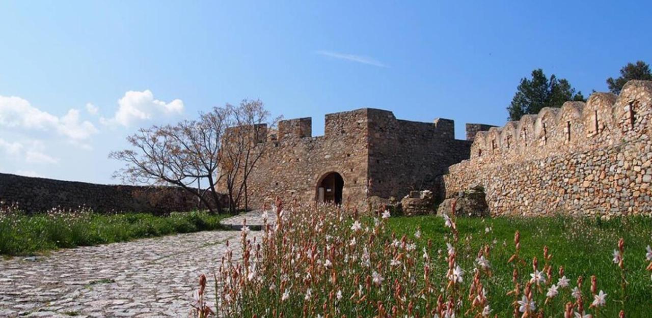 Εrmis Mini Suite #2 Chalkida Exterior foto